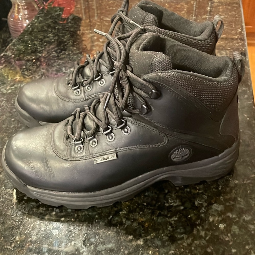 Timberland white ledge waterproof boots. Never worn.